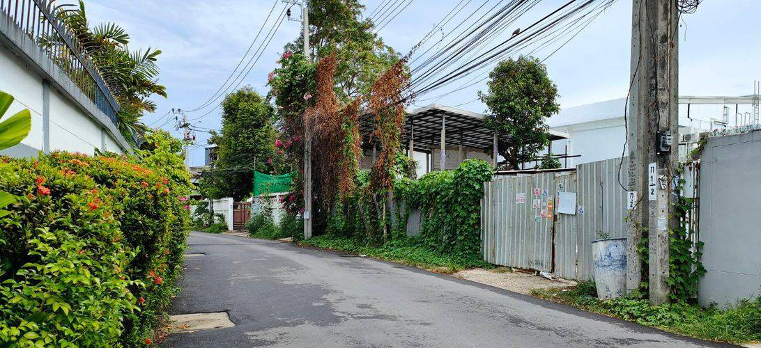 ที่ดิน ขาย ลงทุนอสังหาใจกลางเมือง เพียง203,500บาท/ตร.วา ราคาถูกสุด ที่ดินแปลงสวยสุขุมวิท71 ที่ดินสุขุมวิท71แปลงหายาก